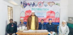 আর-রাহমান এডুকেশন ট্রাষ্টের খাদ্য সামগ্রী ও নগদ অর্থ প্রদান
