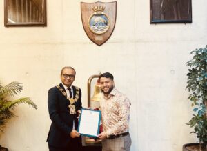 খেলাধুলা ও দাতব্য ক্ষেত্রে অসামান্য অবদানের স্বীকৃতিস্বরূপ সেলিম’কে স্পিকারের সম্মাননা স্মারক প্রদান